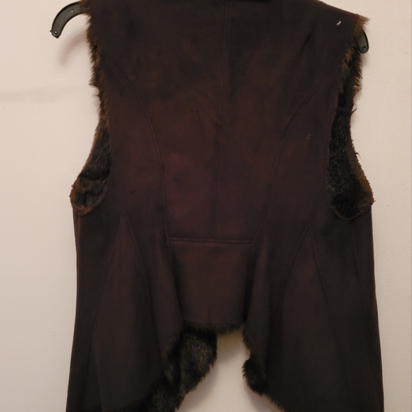 BEBE Faux Fur Reversible Vest Size S Dark Brown - Picture 5 of 5